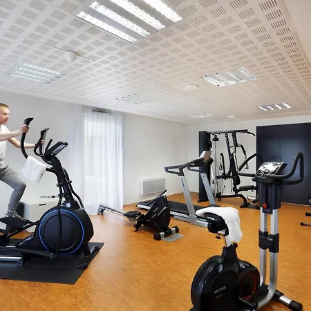 Nemea Stanford Апарт-отель