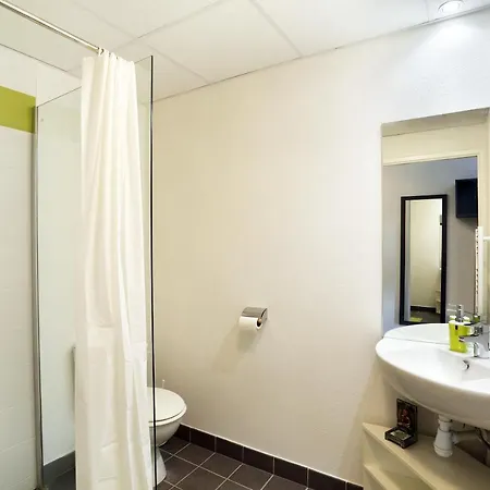Nemea Stanford 3* Caen