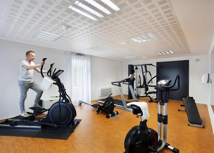 Nemea Stanford Апарт-отель